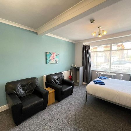 Large Ground Floor Studio Holiday Apartment Skegness - Flat 12 Ngoại thất bức ảnh